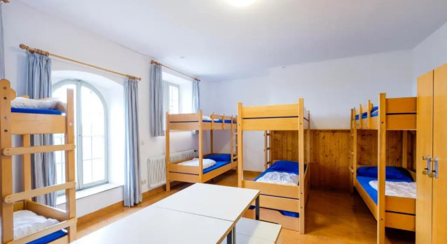 Кровать в общем номере (мужской номер) Jugendherberge Youth Hostel Rothenburg Ob Der Tauber