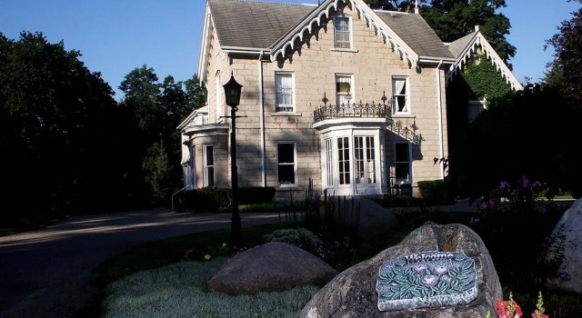 Westover Inn, Boek Hotel  