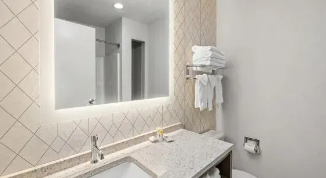 Двухместный люкс Comfort Inn Traverse City