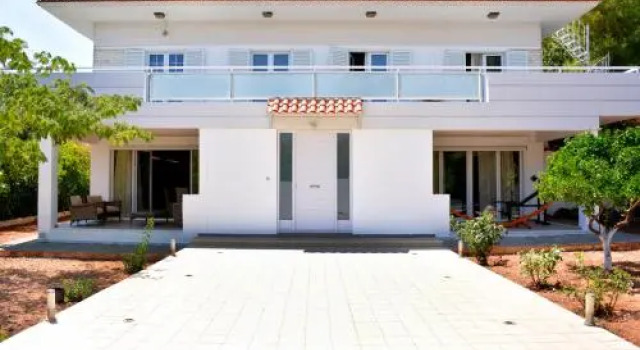 Pine Villa, Book Villa Selinia Salamina