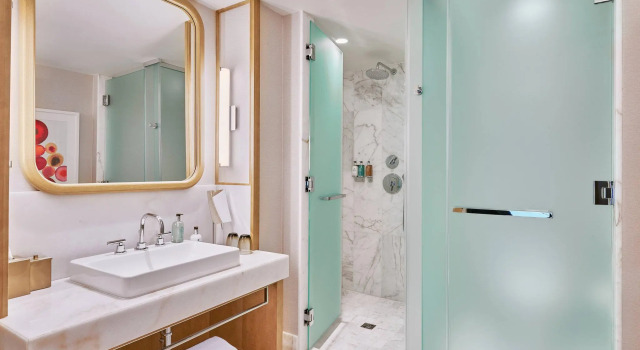 Двухместный номер Standard с видом на воду JW Marriott Parq Vancouver