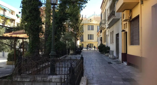 Апартаменты Athens-Plaka, Peter’s beautiful apartment in Temple of Zeus