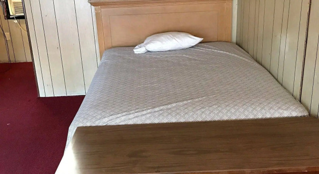 Wine Press Inn, Buchen Sie Hotel Bartonsville Camelback