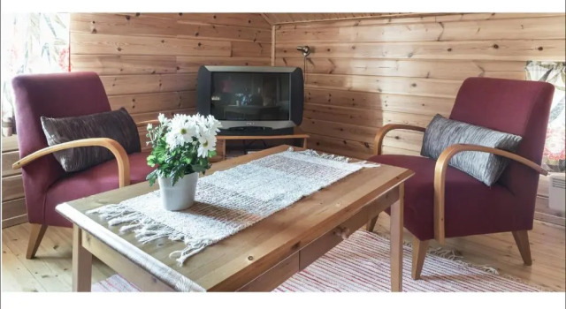 Коттедж с 4 комнатами Napapiirin Järvilomat