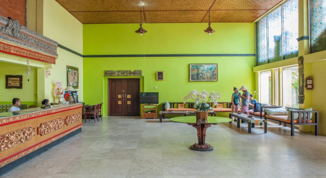 Palm Beach Hotel Bali