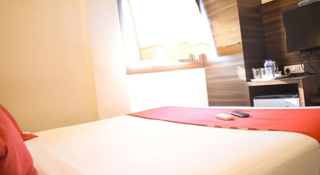Oyo 24751 Omega Residency, Забронировать Отель Отели штата Махараштры 3 звезды, 3*