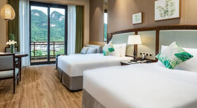 Luksusowy dwuosobowy pokój z widokiem na góry C&D Resort Wuyishan