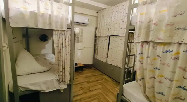 Кровать в общем номере (женский номер) MTJ Hotels