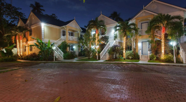 Villa Beach Cottages, Book Villa Villas in Castries, Villa