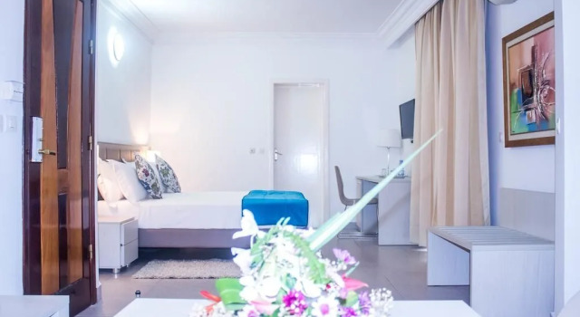 Conciergerie Hotel White House, Boek Hotel Hotels in Abidjan met ontbijt, Ontbijt