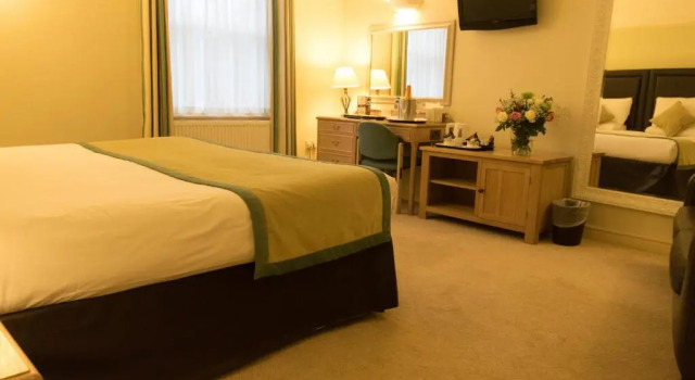 Двухместный номер Standard Stratford Limes Hotel