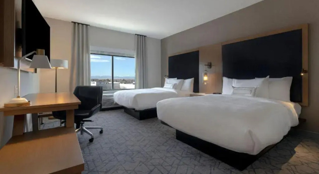 Четырёхместный номер Standard с видом на город Fairfield by Marriott Inn & Suites Denver Airport at Gateway Park