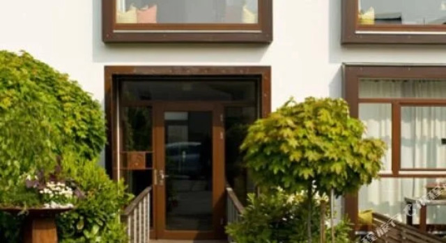 Prümer Gang Restaurant & Hotel, Забронировать Отель Бад-Нойенар-Арвайлер Ahrtal, рядом с Museum Roemervilla