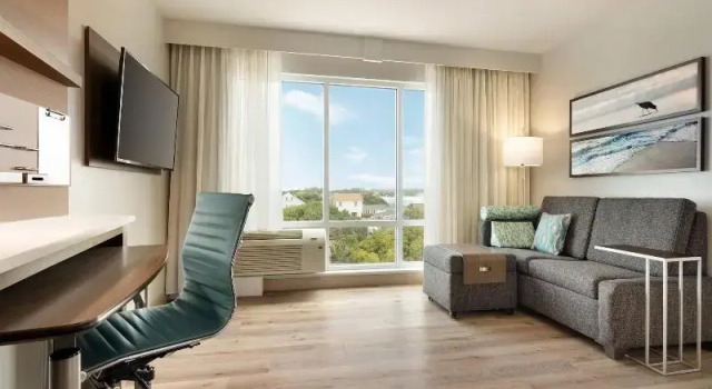 Двухместный люкс TownePlace Suites by Marriott Outer Banks Kill Devil Hills