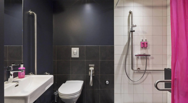 Двухместный номер Standard Moxy Lausanne City