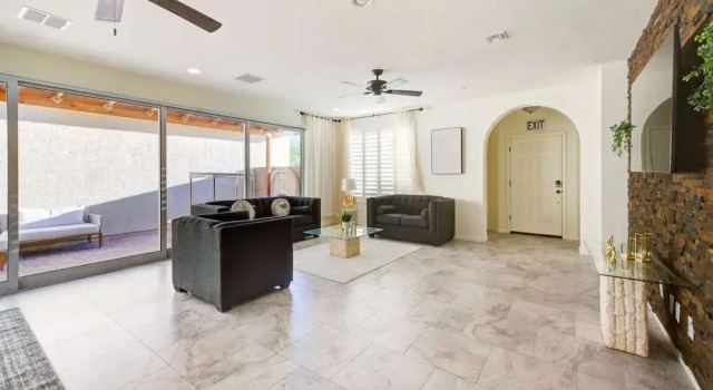 Desert Creek Oasis, Buchen Sie Hotel Mesa Phoenix und Umgebung