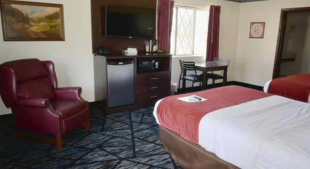 Четырёхместный номер Superior Frankenmuth Motel