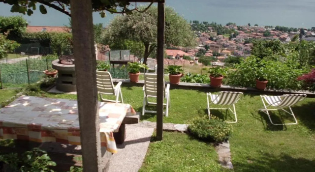 Ferienwohnung für 2 Personen 1 Kind ca 30 m in Vercana, Comer See Nordufer Comer See