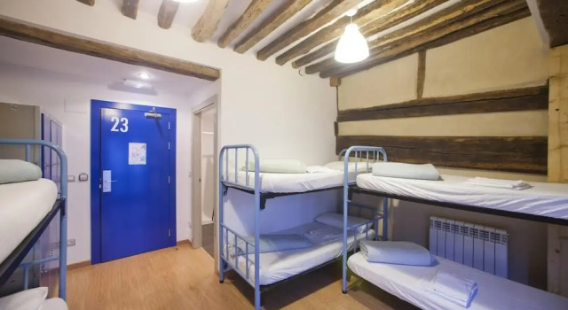 El Albergue de la Catedral, Book Hostel Vitoria Basque Country