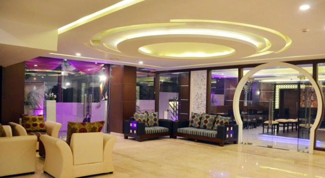 OYO Premium Viraj Khand