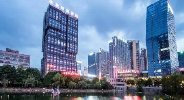 HanTing Hotel (Guiyang North Railway Station Bailuhu Wetland Park), Varaa Hotelli Guiyang Guizhou
