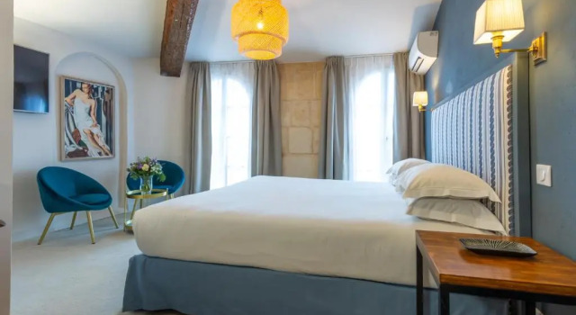 Полулюкс Hôtel Le Relais de Poste Arles Centre Historique