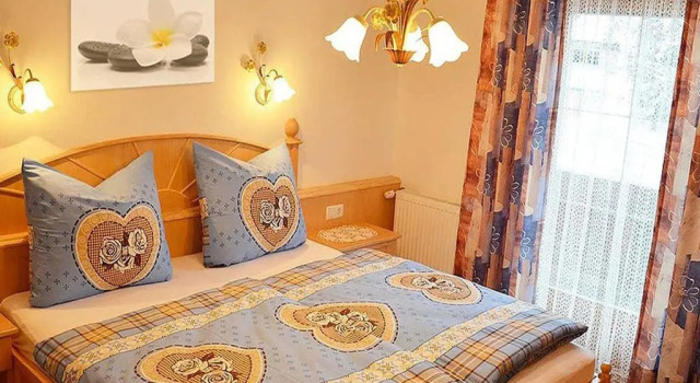Haus Bergkristall, Rezerwuj Hotel Hotele w Tyrol z parkingiem, Parking