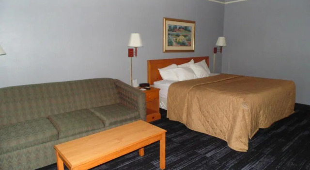 Номер Standard American Inn and Suites Houghton Lake