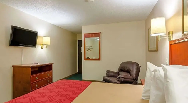 Двухместный номер Standard Rodeway Inn Mitchell