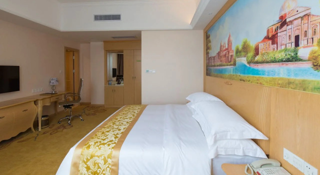 Royale international hotel, Varaa Hotelli Pudong Shanghai