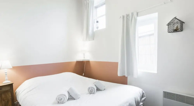 Drôle de Dame, Rezerwuj Hotel  
