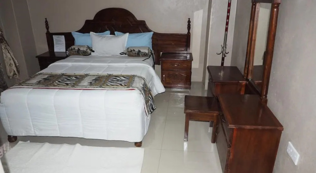 Park Lodge, Book Pension Hoteller i Copperbelt Province med pool, Swimmingpool