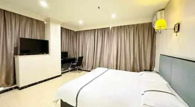 Люкс Deluxe Ruiji Business Hotel