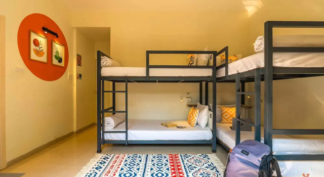 Кровать в общем номере (женский номер) Zostel Pune, Viman Nagar