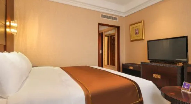 Люкс с 2 комнатами Youfei Hotel