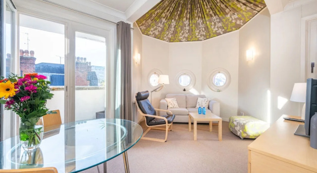 Fantastic 1 Bedroom apt Walking Distance to Oxford Circus Central London - EH6, Забронировать Отель Отели Лондона 3 звезды, рядом с Tryon &amp; Swan Gallery, 3*