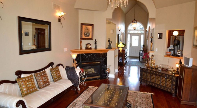 Graystone Bed & Breakfast, Забронировать Отель Отели Ниагарского винодельческого региона с парковкой, Парковка