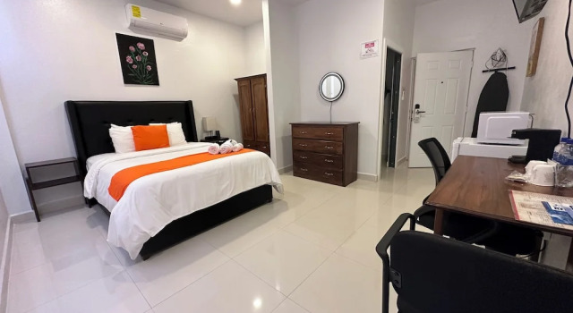 Jovilee Hotel, Buchen Sie Hotel Hotels in Provinz Belize mit Parkplatz, Parkplätze
