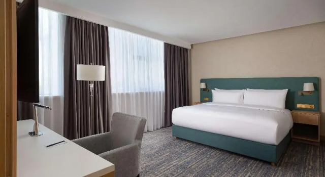 Doppel Suite 1 Schlafzimmer DoubleTree by Hilton Shymkent