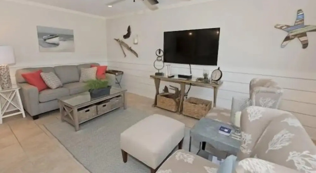 942 Cutter Court at The Sea Pines Resort, Забронировать Курортный отель Отели Хилтон-Хед-Айленд с парковкой, рядом с Stan Smith Tennis Academy, Парковка