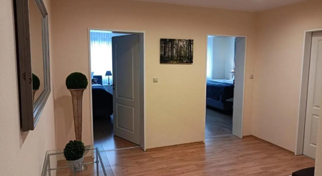 Апартаменты Hotel Garni Zum Grünen Baum
