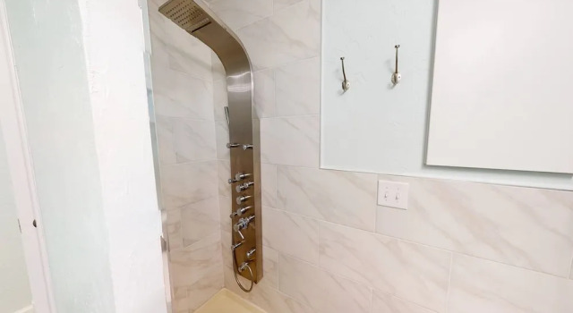 Коттедж Modern Grove Beautiful 3 Bedroom Home