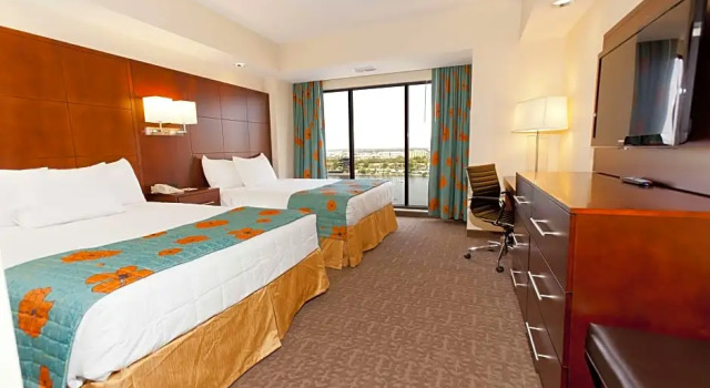 Superior Vierer Suite mit Stadtblick Ramada Plaza by Wyndham Orlando Resort & Suites Intl Drive