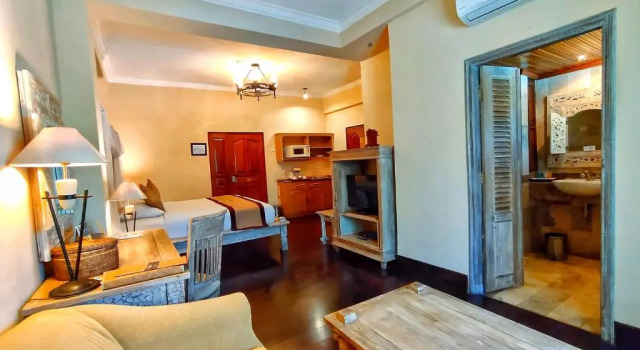 Полулюкс Jayakarta Hotel Lombok