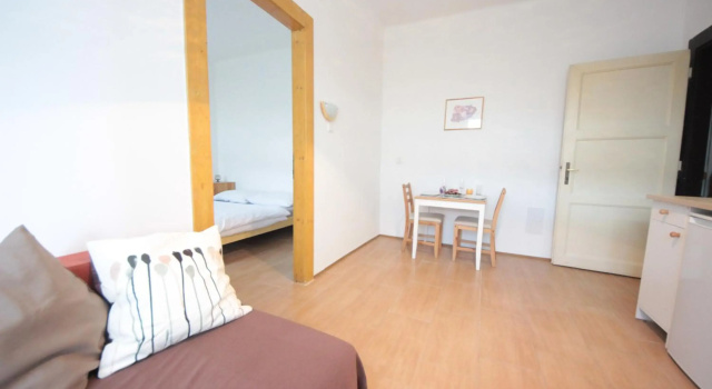 Gallery Apartment, Забронировать Апартаменты/квартира Отели Праги с парковкой, рядом с Вышеград, Парковка