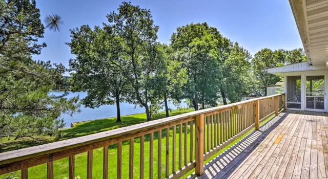 Lake House in Horseshoe Bend Near Ozark Forest!, Varaa Lomakoti  