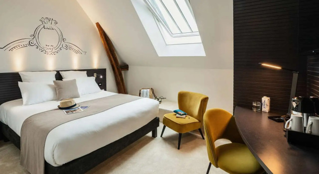 Двухместный номер Standard Мансарда Best Western Premier Hotel de la Cite Royale