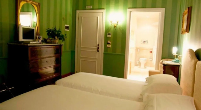 Четырёхместный номер Standard UNA Hotels One Catania Wellness & SPA