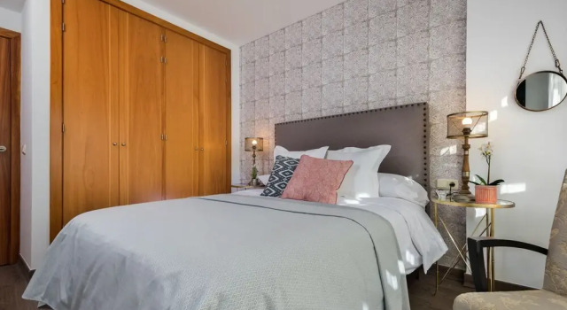 Modern 2 Bd Apartment With Private Terrace Eslava Terrace, Забронировать Апартаменты/квартира Малага Коста-дель-Соль, рядом с Музей Кармен Тиссен