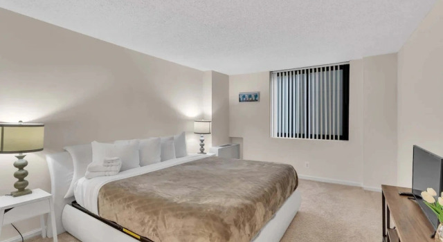 Апартаменты Arlington 2br Furnished Apartment In Crystal City 2 Bedroom Apts